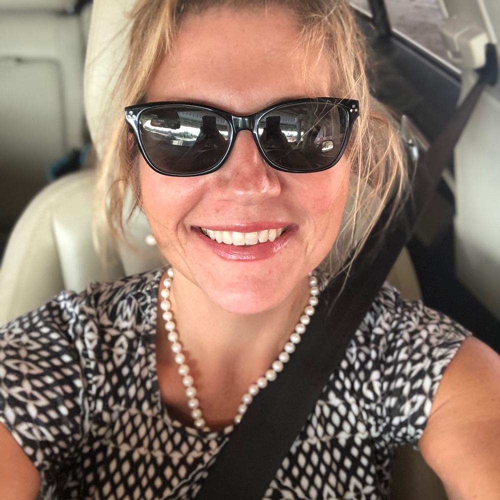 Meet your Posher, Debbie